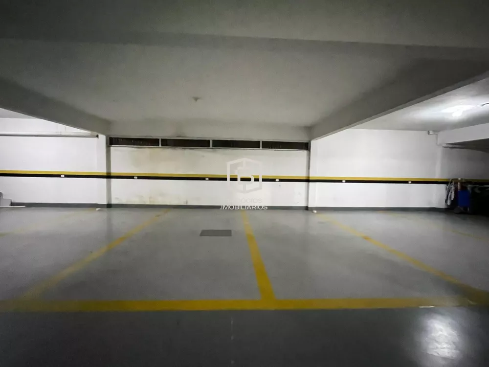 Apartamento, 3 quartos, 189 m² - Foto 2