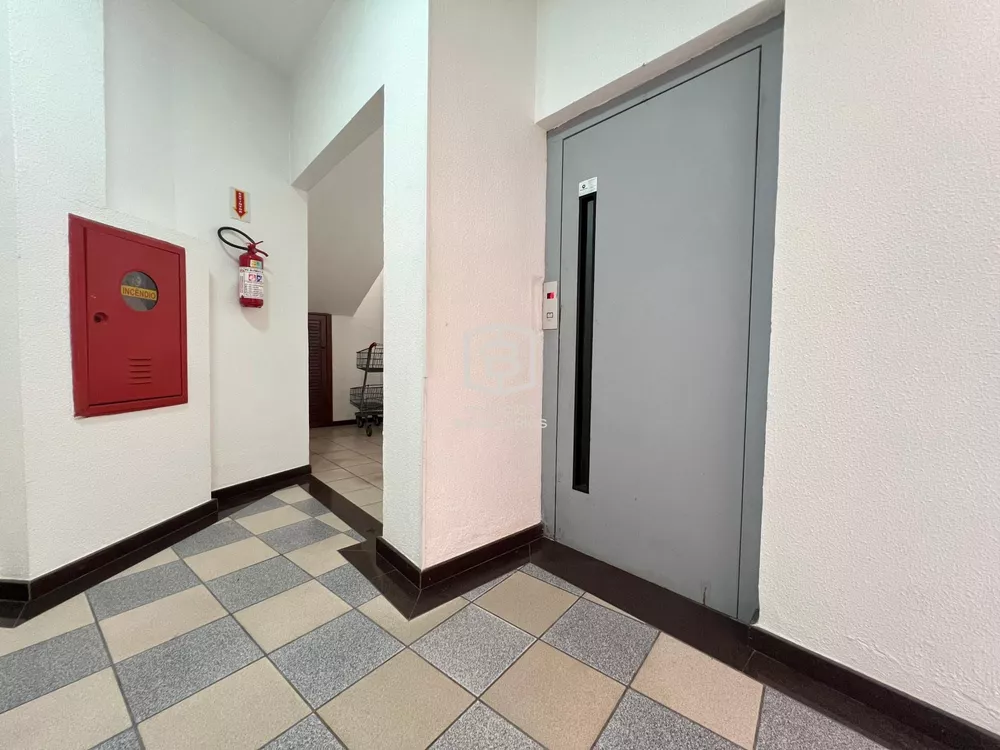 Apartamento à venda com 3 quartos, 110m² - Foto 4