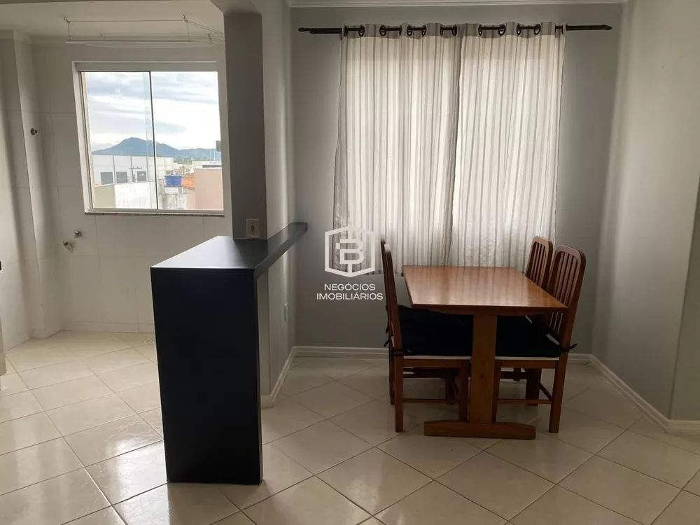 Apartamento à venda com 2 quartos, 64m² - Foto 3