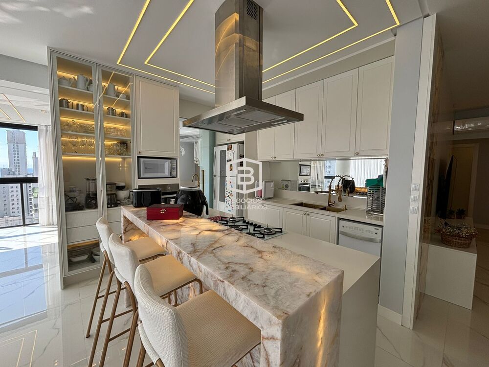Apartamento, 4 quartos, 175 m² - Foto 2