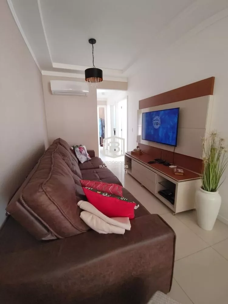 Apartamento à venda com 3 quartos, 100m² - Foto 1