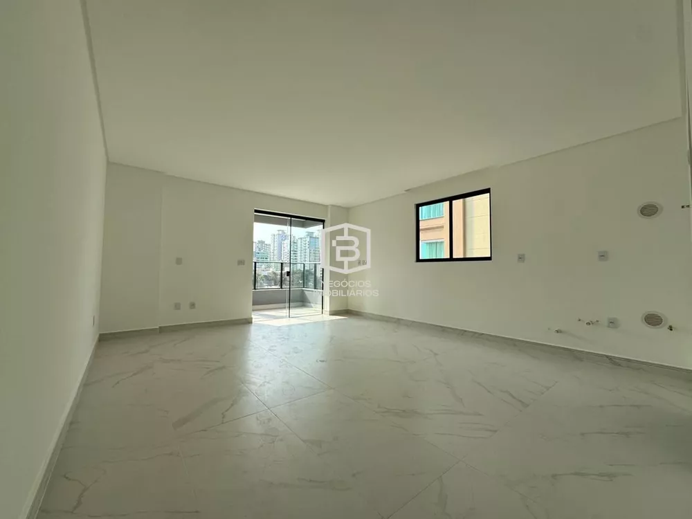 Apartamento à venda com 2 quartos, 92m² - Foto 3