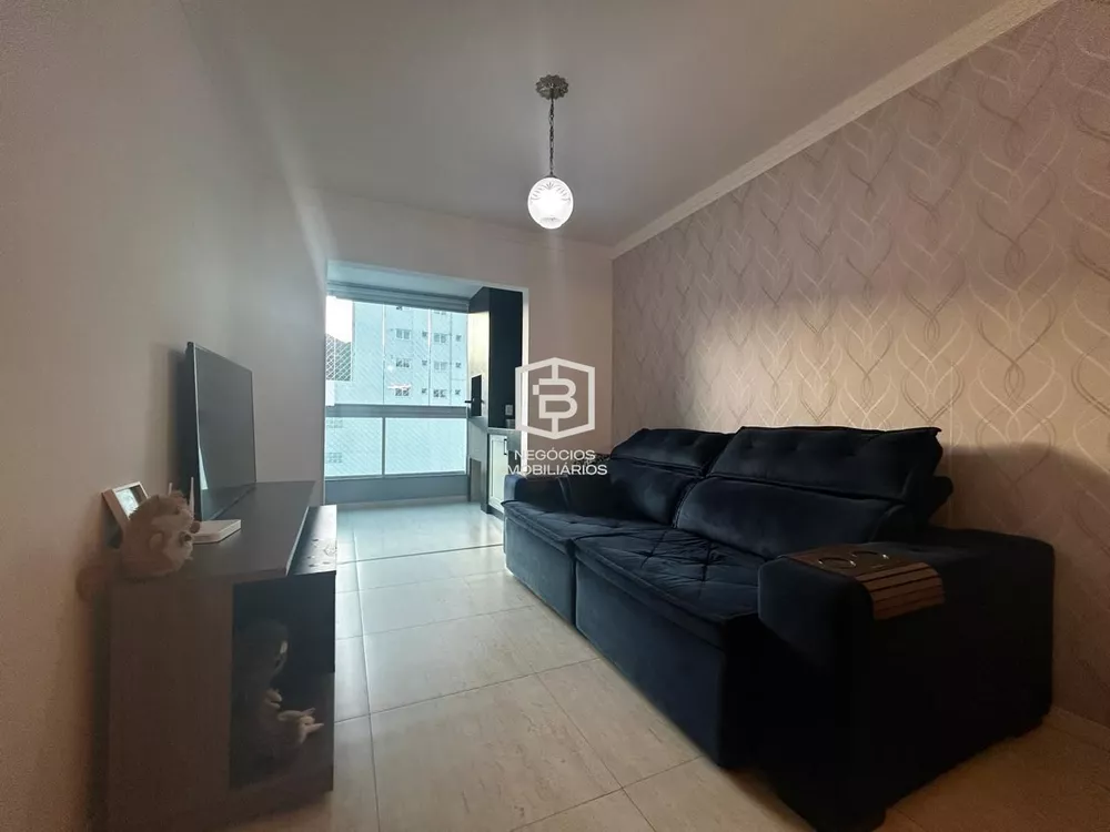 Apartamento à venda com 3 quartos, 80m² - Foto 1