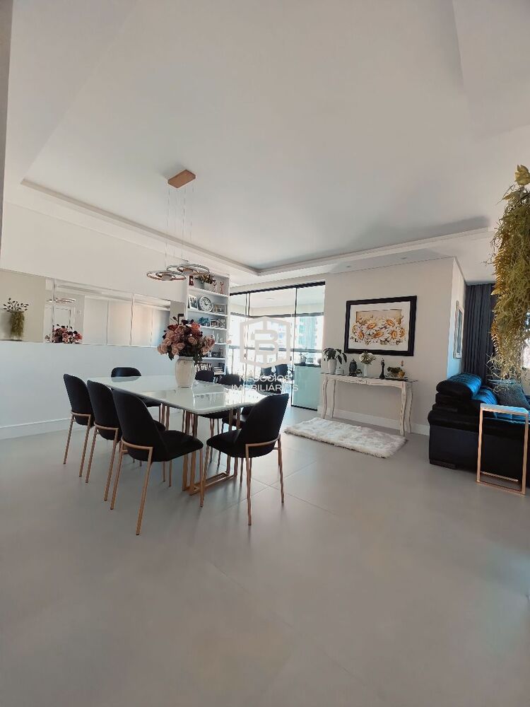 Apartamento, 4 quartos, 161 m² - Foto 1