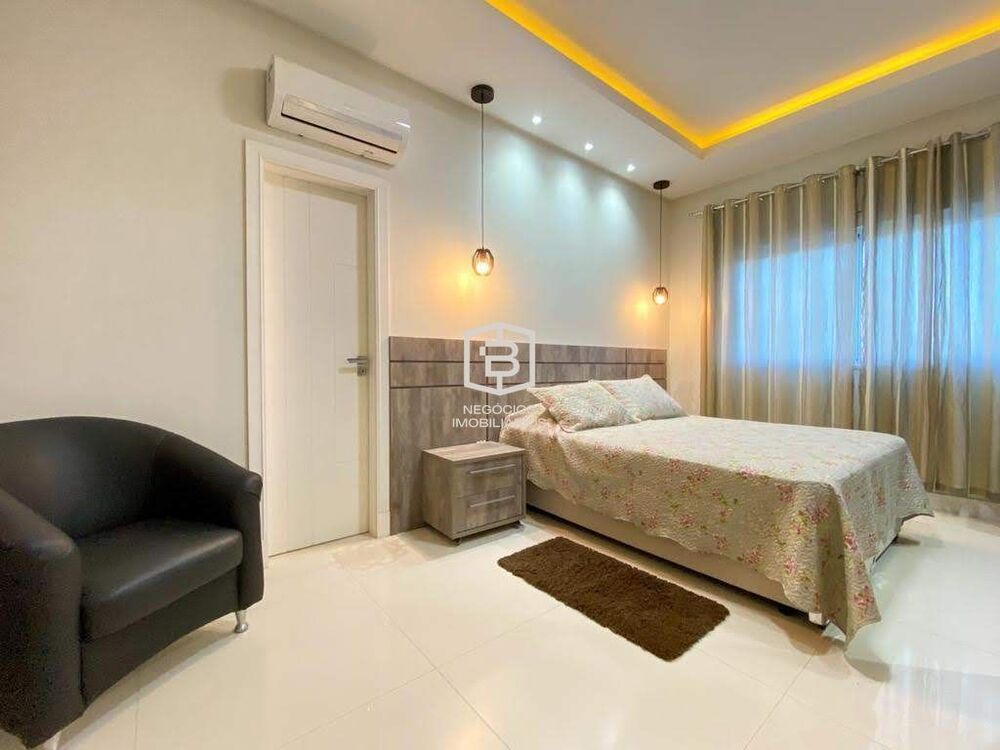 Apartamento, 5 quartos, 300 m² - Foto 1