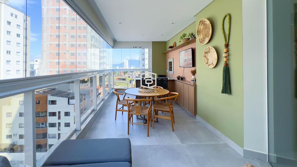 Apartamento, 4 quartos, 188 m² - Foto 2
