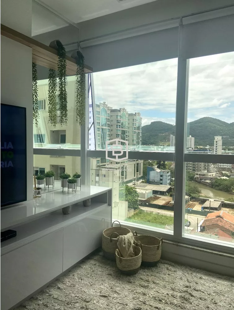 Apartamento à venda com 3 quartos, 155m² - Foto 4