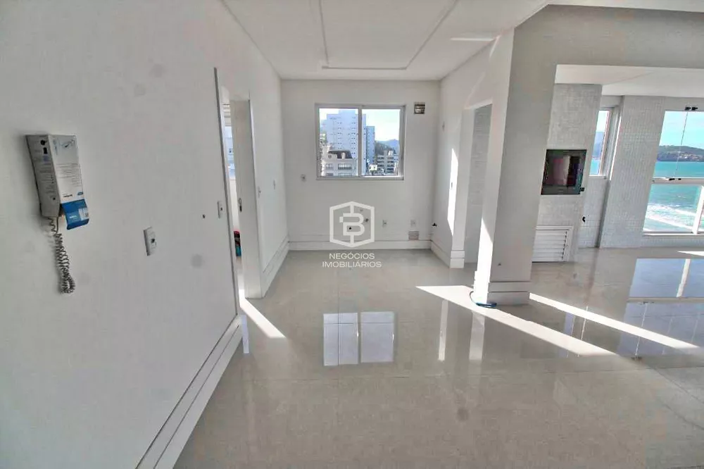 Apartamento à venda com 3 quartos, 173m² - Foto 4