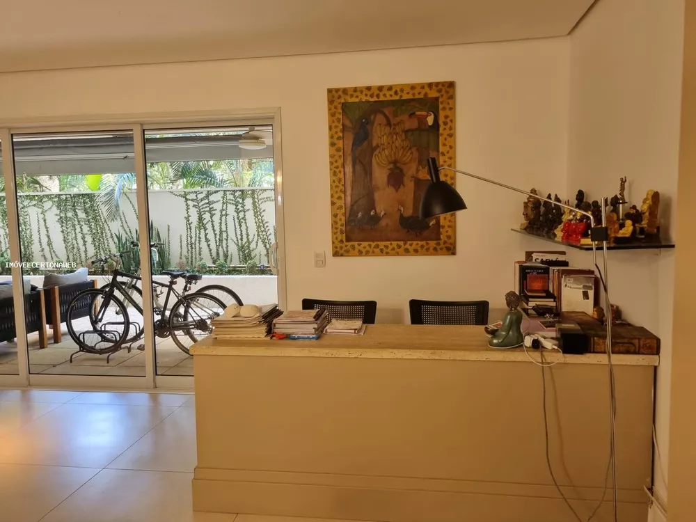 Apartamento, 3 quartos, 199 m² - Foto 1
