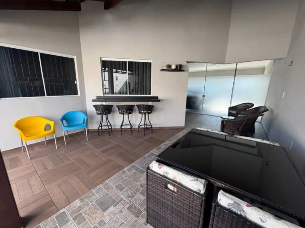 Casa, 3 quartos, 121 m² - Foto 1