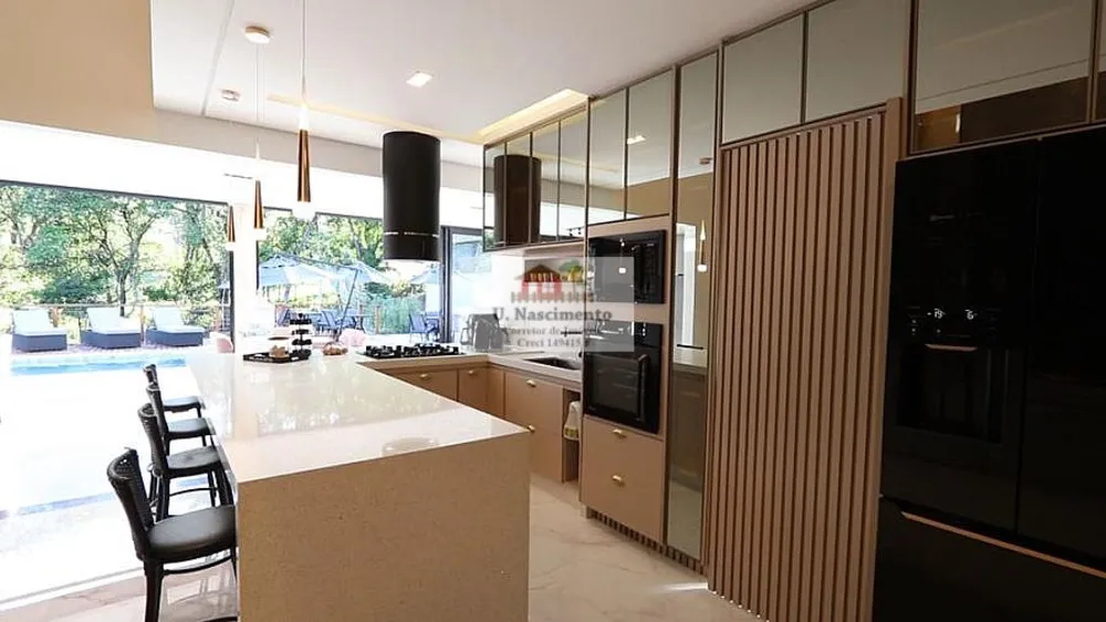 Casa, 5 quartos, 272 m² - Foto 3