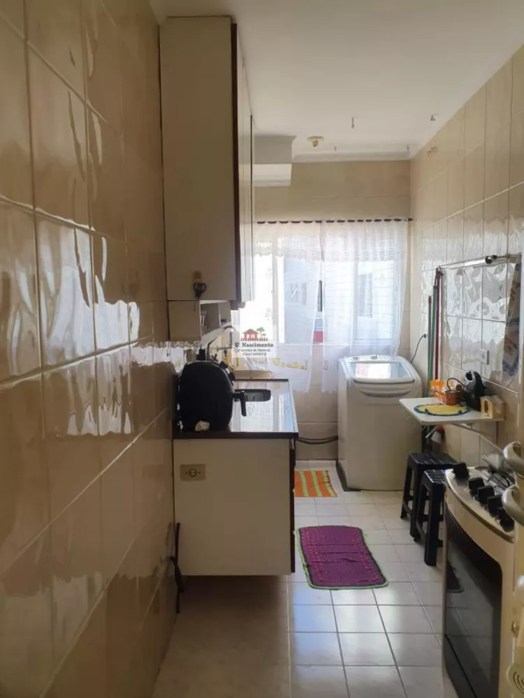 Apartamento à venda com 1 quarto, 38m² - Foto 3