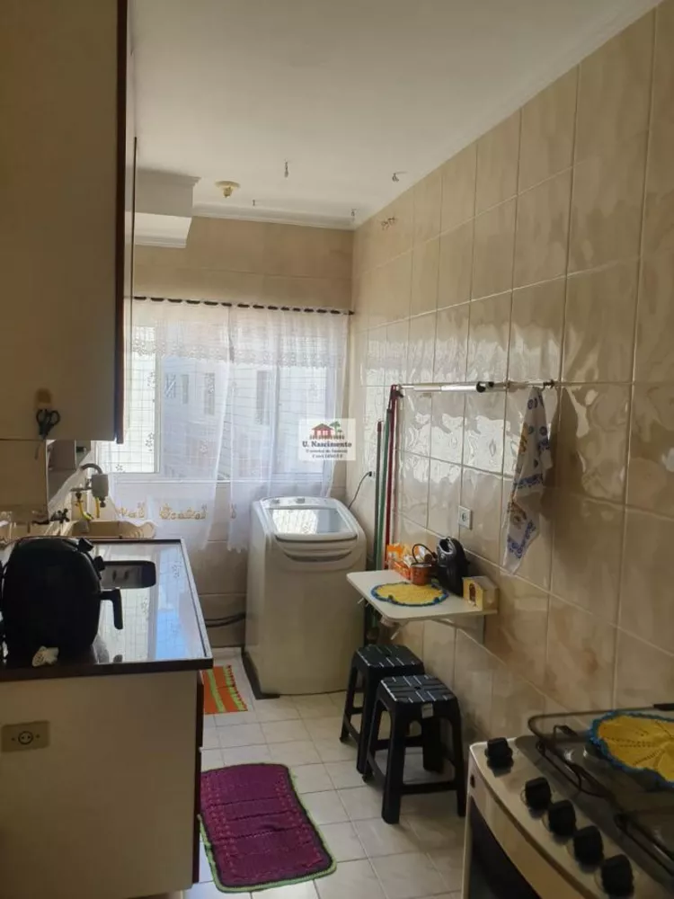 Apartamento à venda com 1 quarto, 38m² - Foto 2