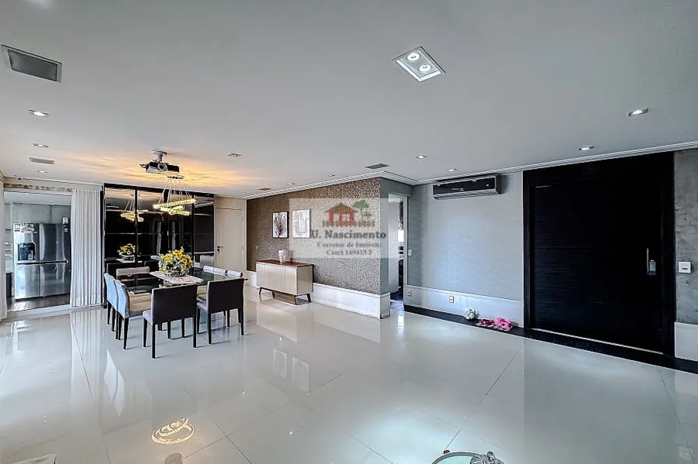 Apartamento, 3 quartos, 227 m² - Foto 1