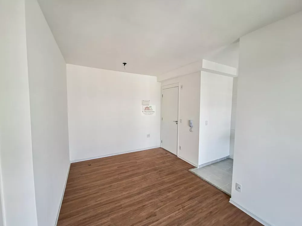 Apartamento à venda com 2 quartos, 44m² - Foto 3