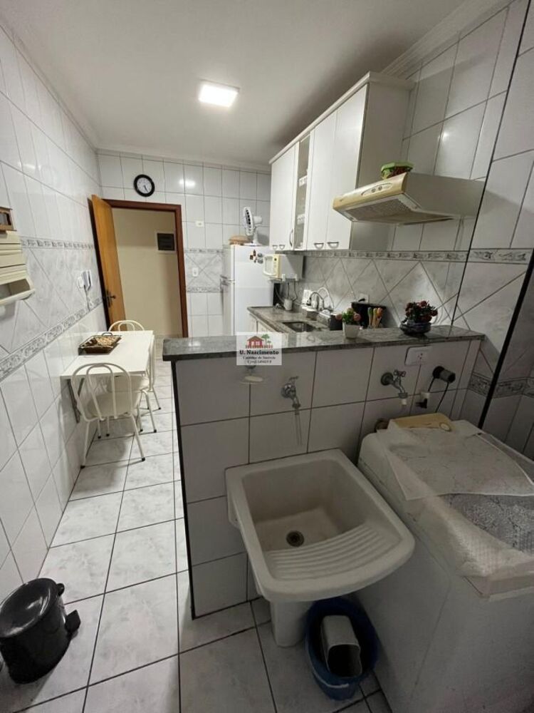 Apartamento à venda com 2 quartos, 78m² - Foto 2