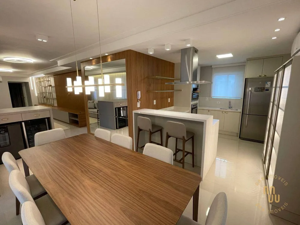 Apartamento, 3 quartos, 136 m² - Foto 1