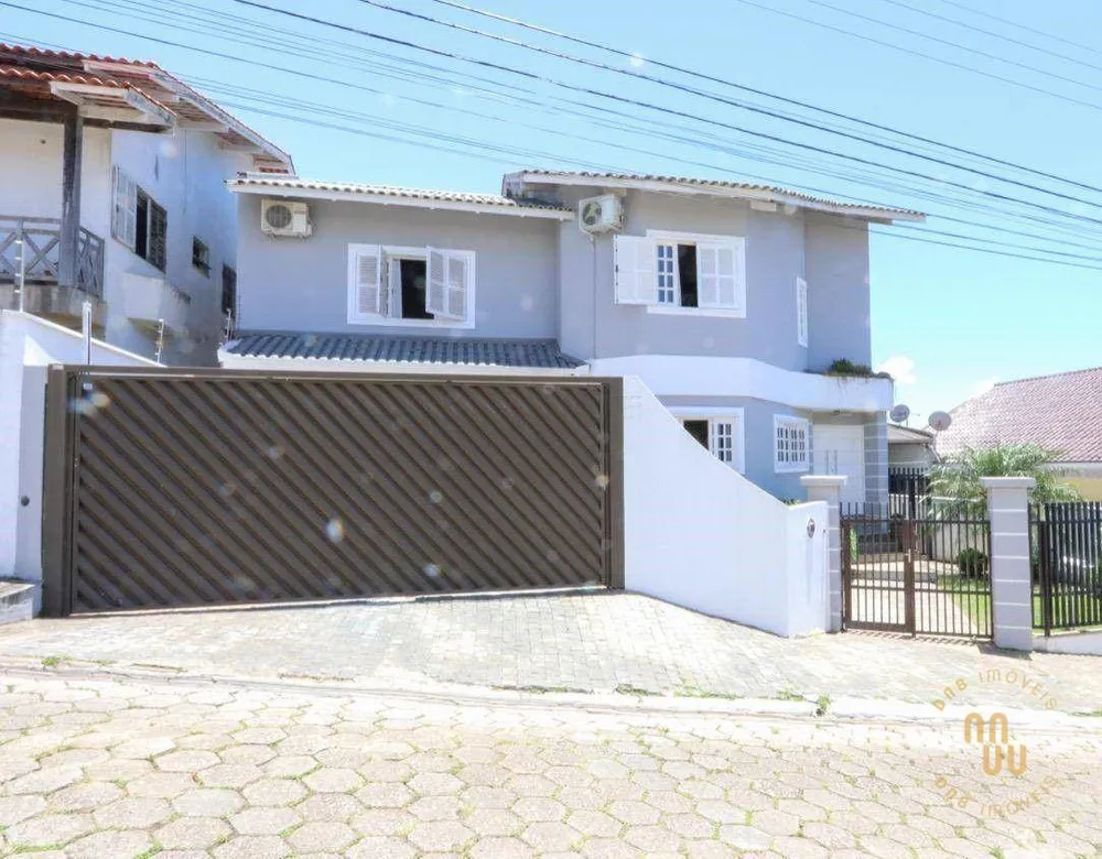 Casa, 3 quartos, 380 m² - Foto 1