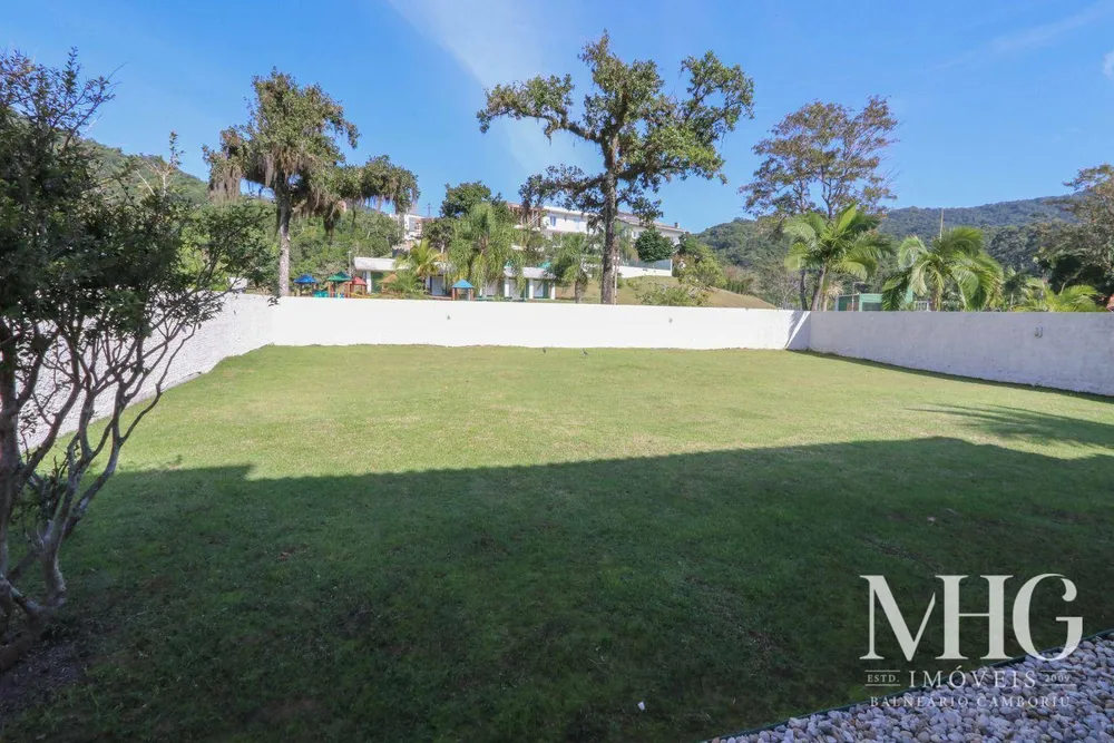 Casa, 4 quartos, 232 m² - Foto 1