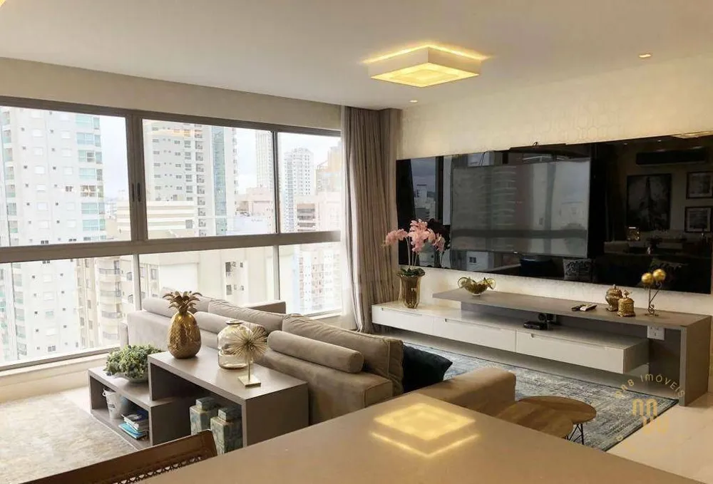 Apartamento, 3 quartos, 156 m² - Foto 2