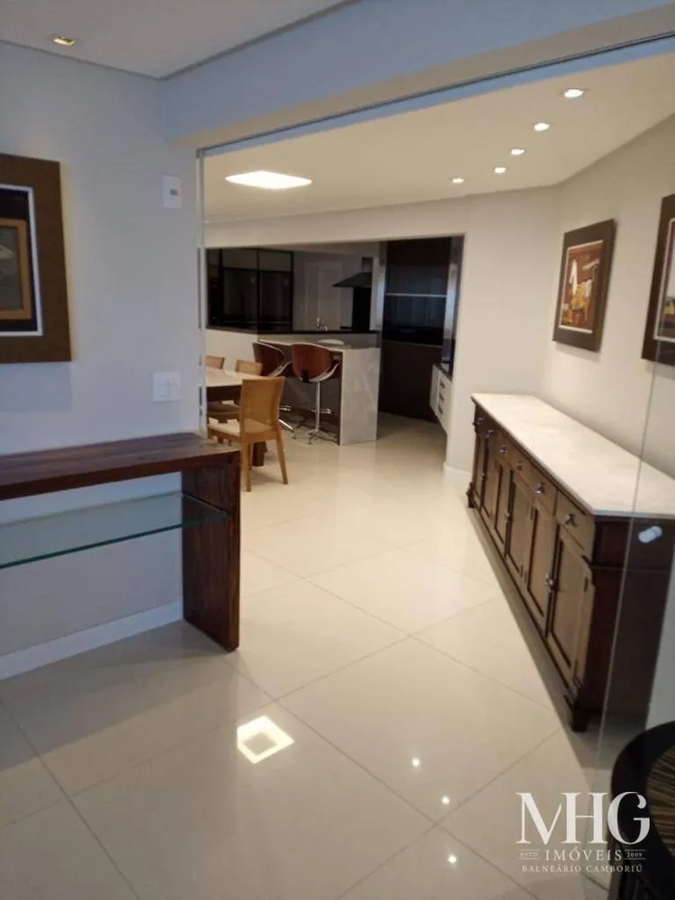 Apartamento, 3 quartos, 292 m² - Foto 2