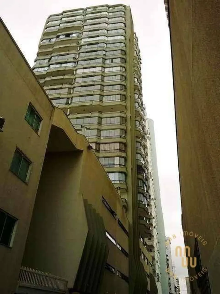 Apartamento, 4 quartos, 241 m² - Foto 2