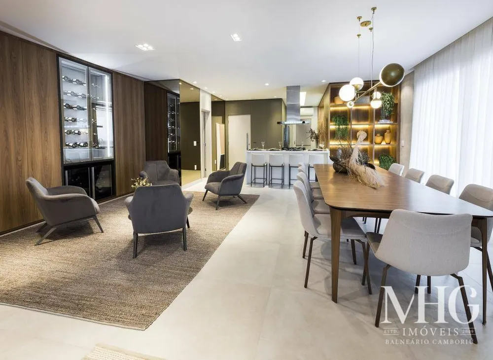Apartamento, 4 quartos, 221 m² - Foto 2