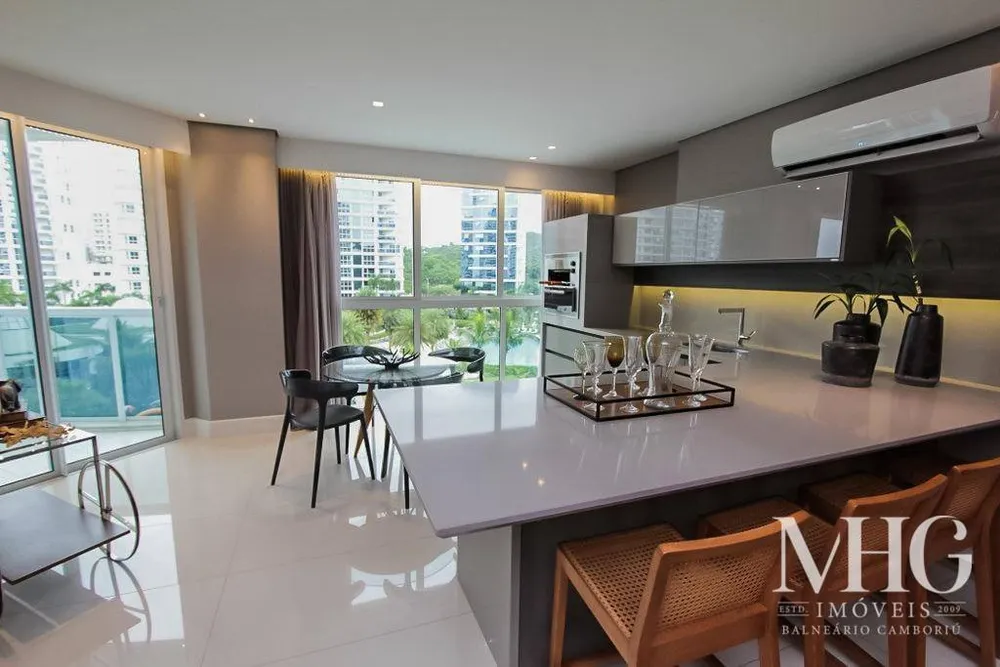 Apartamento, 4 quartos, 207 m² - Foto 1
