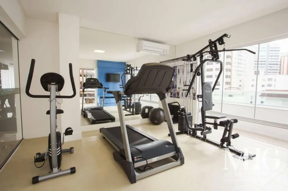 Apartamento, 3 quartos, 134 m² - Foto 2