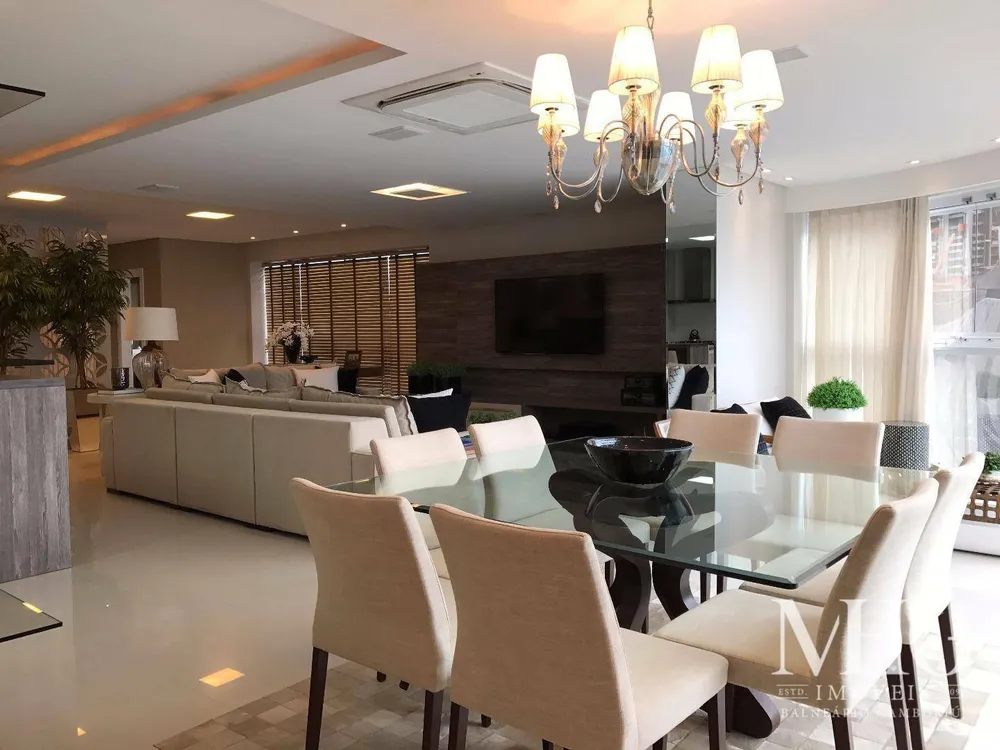 Apartamento, 4 quartos, 236 m² - Foto 2