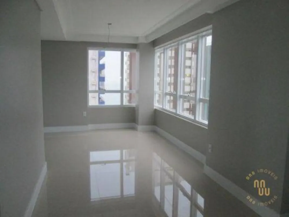 Apartamento, 3 quartos, 136 m² - Foto 1