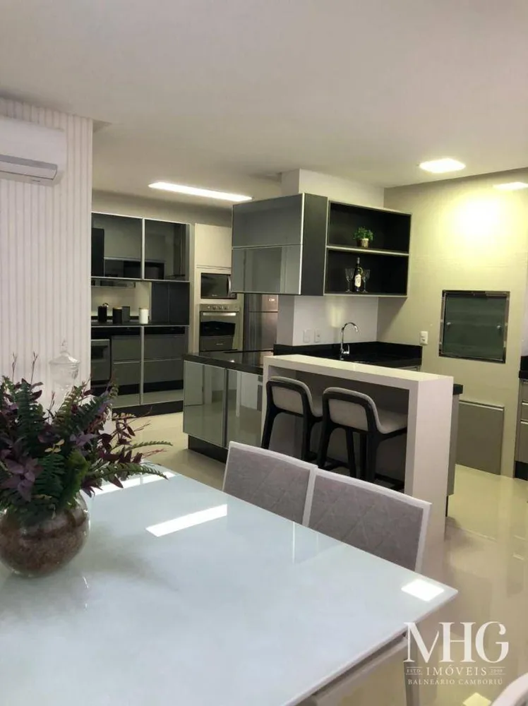Apartamento, 4 quartos, 237 m² - Foto 4