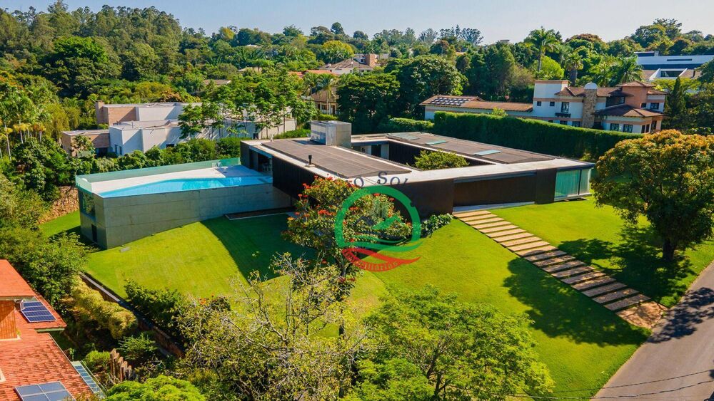 Casa, 6 quartos, 1300 m² - Foto 1