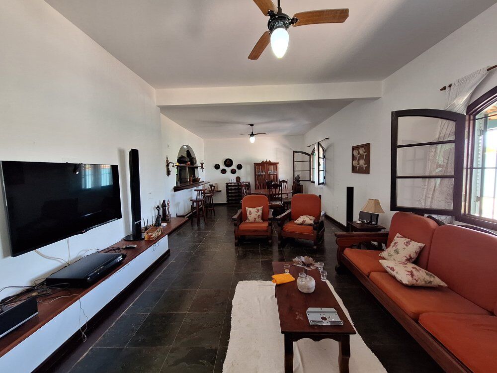 Casa à venda com 7 quartos, 1550m² - Foto 3