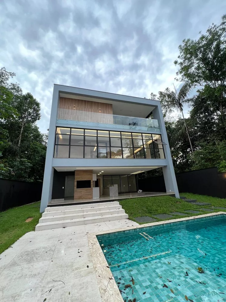 Casa à venda com 4 quartos, 600m² - Foto 3