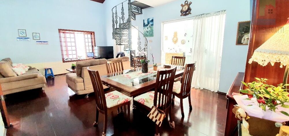 Casa, 5 quartos, 362 m² - Foto 3