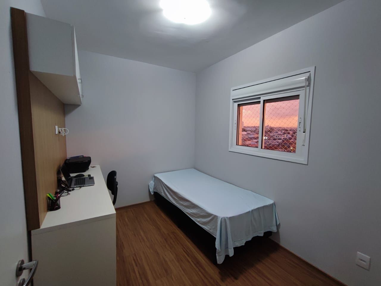 Apartamento à venda com 3 quartos, 77m² - Foto 2