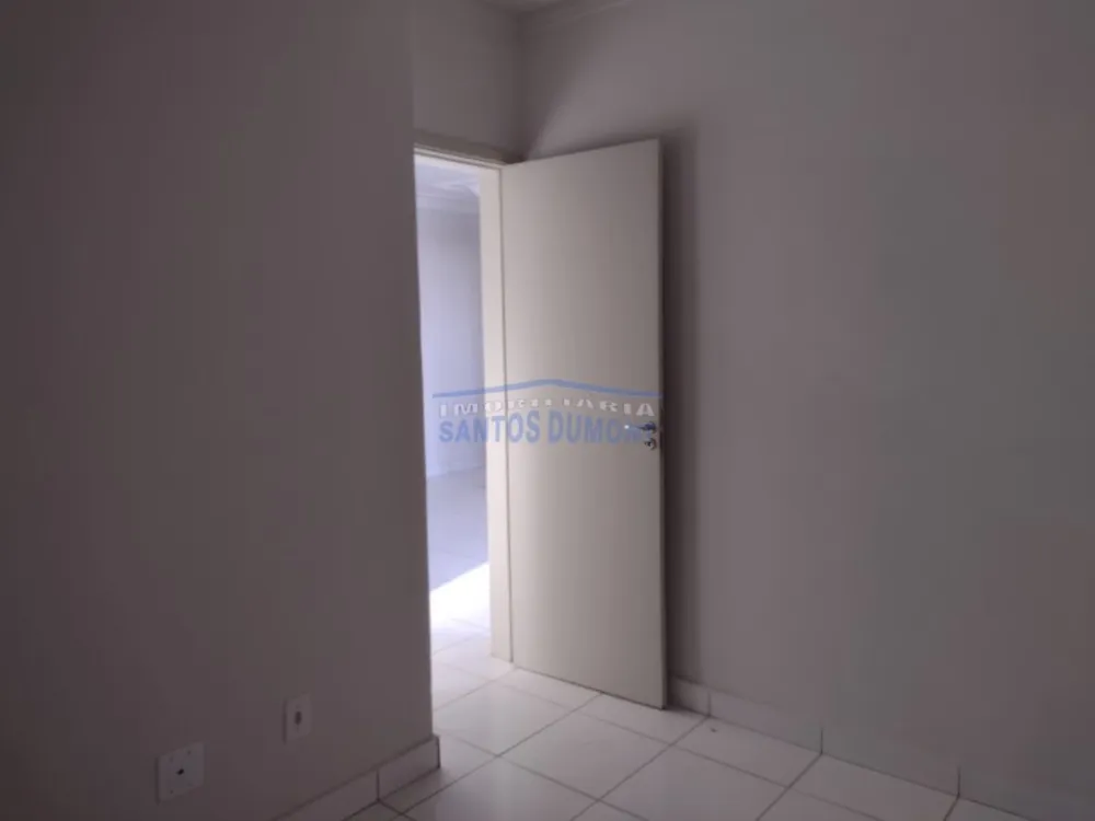 Prédio Inteiro - Foto 1