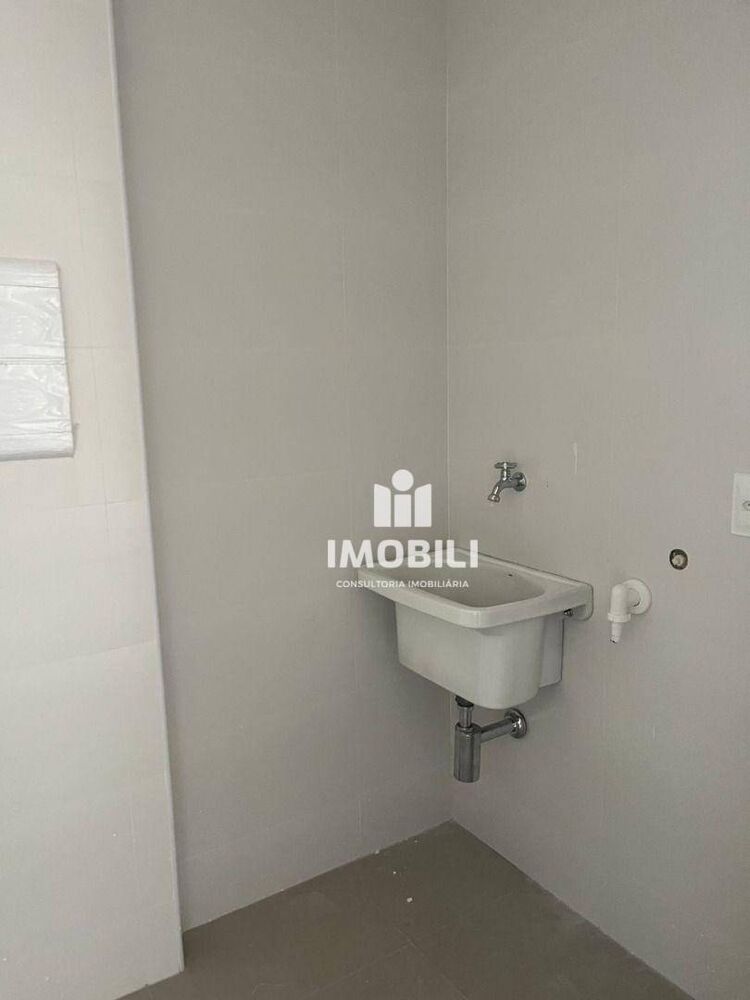Apartamento à venda com 2 quartos, 70m² - Foto 10