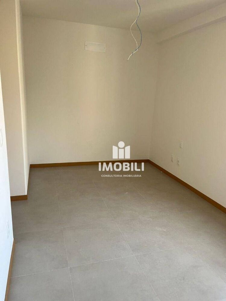 Apartamento à venda com 2 quartos, 70m² - Foto 5