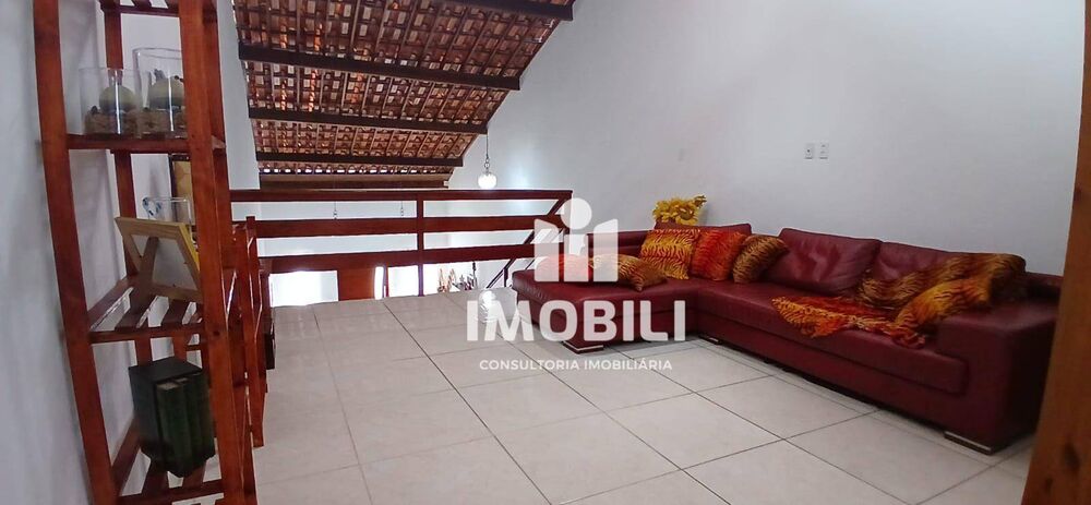 Casa à venda com 2 quartos, 100m² - Foto 5
