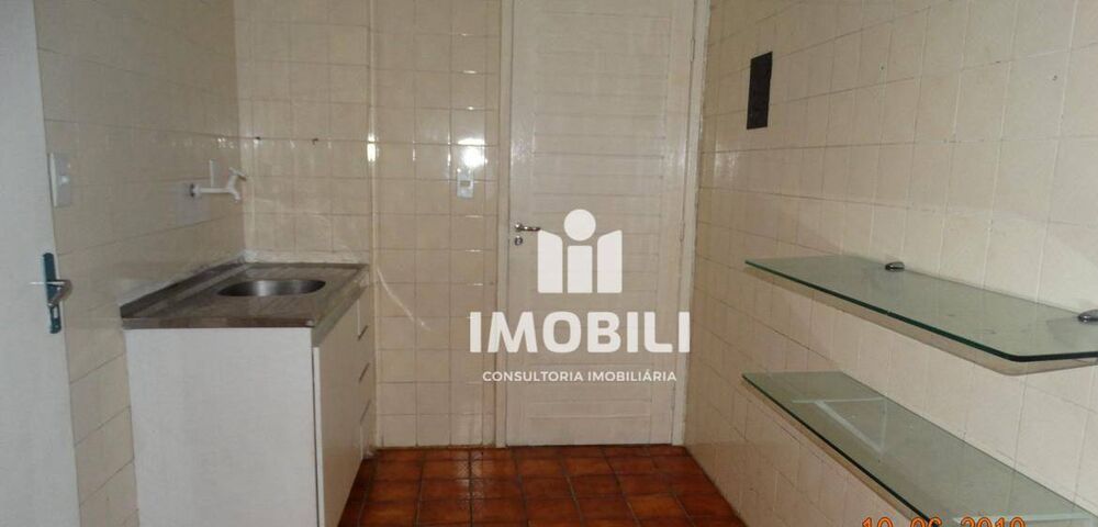 Apartamento à venda com 3 quartos, 76m² - Foto 8