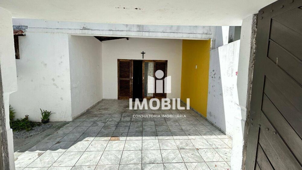 Casa à venda com 4 quartos, 175m² - Foto 2