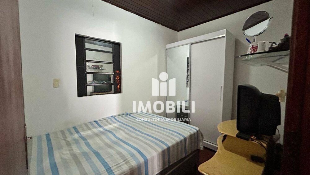 Casa à venda com 4 quartos, 175m² - Foto 11