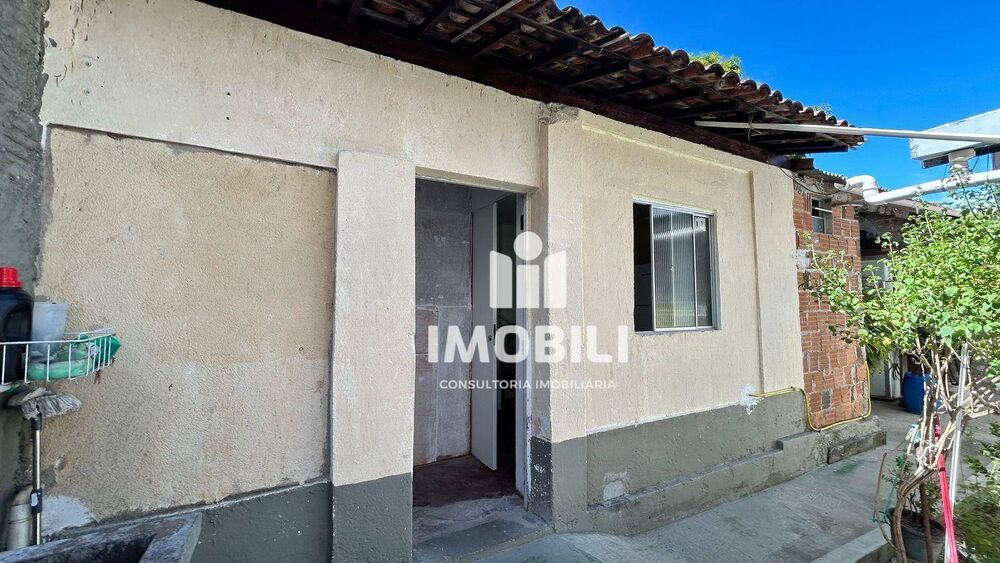 Casa à venda com 4 quartos, 175m² - Foto 12