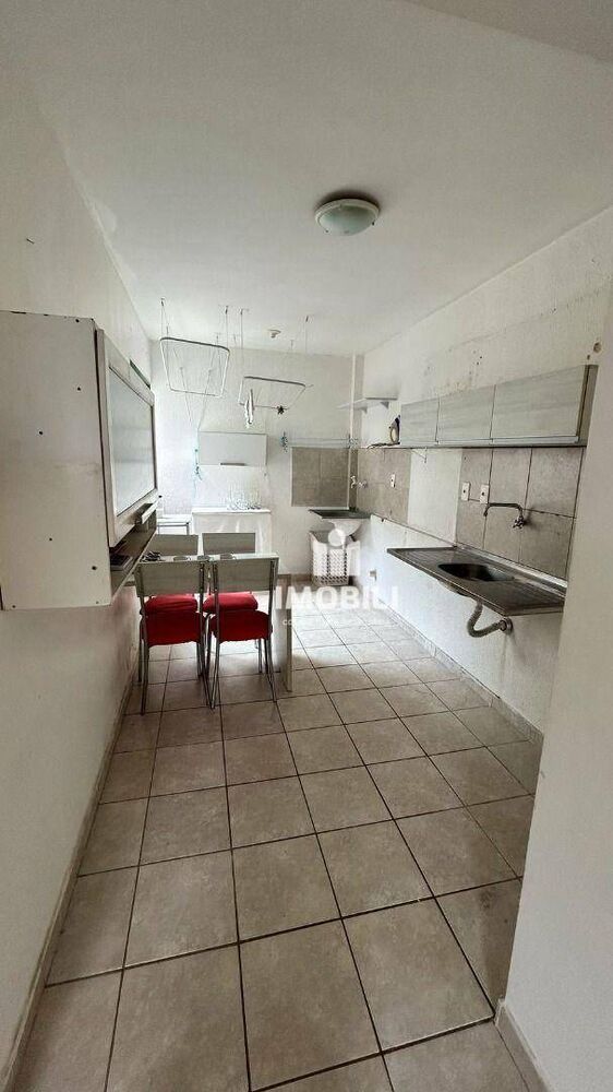Apartamento à venda com 2 quartos, 45m² - Foto 2