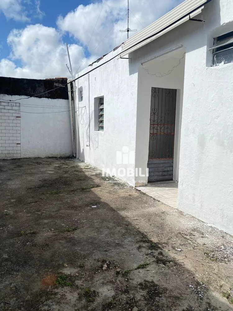 Casa à venda com 3 quartos, 200M2 - Foto 3