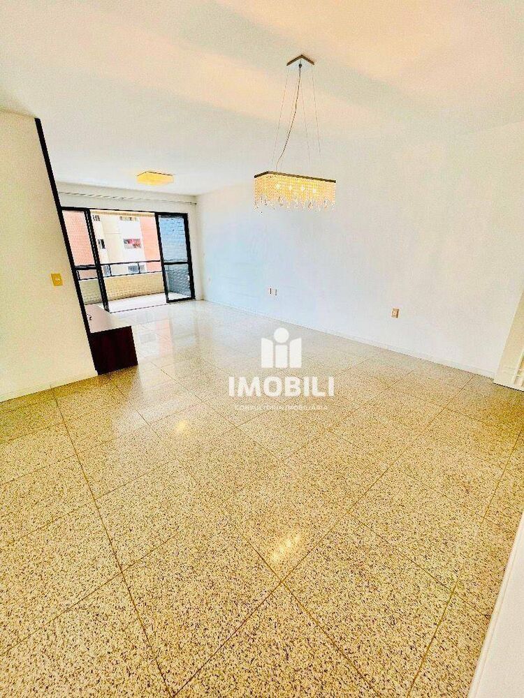 Apartamento à venda com 3 quartos, 138m² - Foto 3