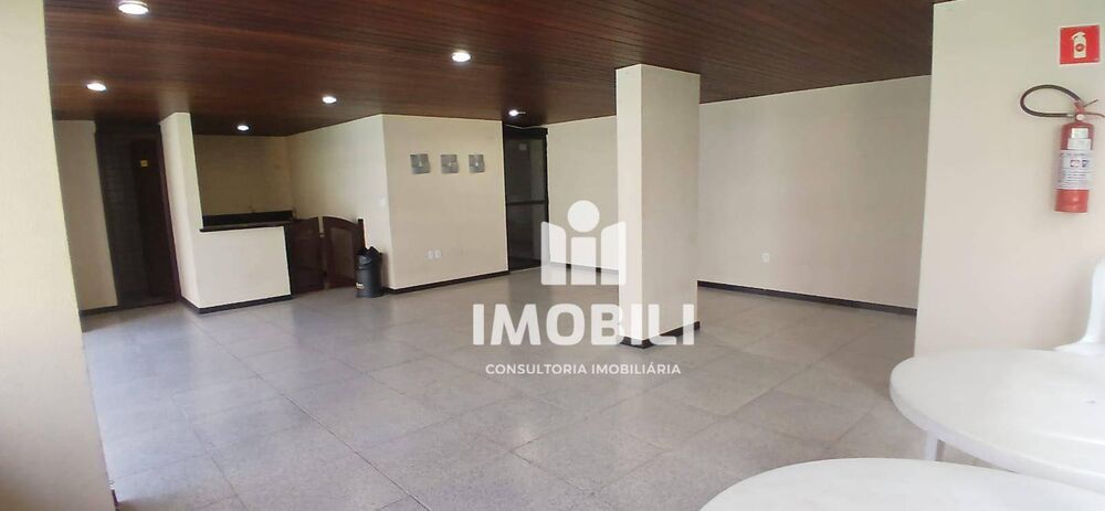 Apartamento à venda com 3 quartos, 80m² - Foto 1
