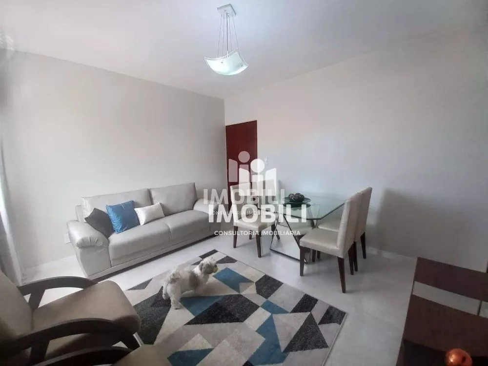 Apartamento à venda com 2 quartos, 61m² - Foto 4